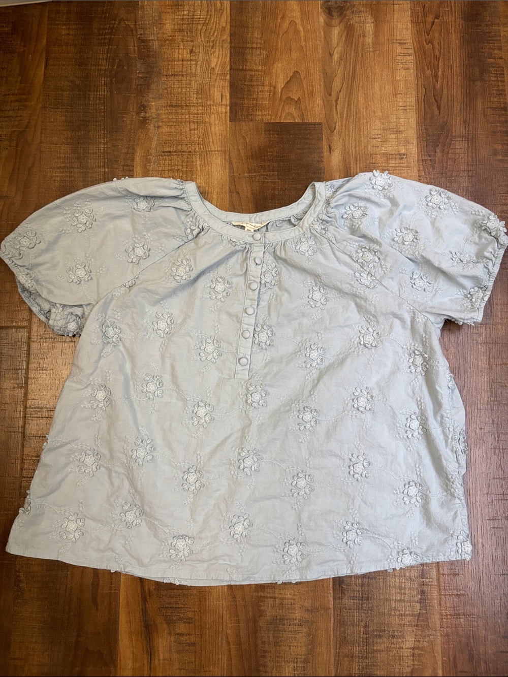 Linda Anderson Light Blue lightweight Puff Sleeve Blouse floral